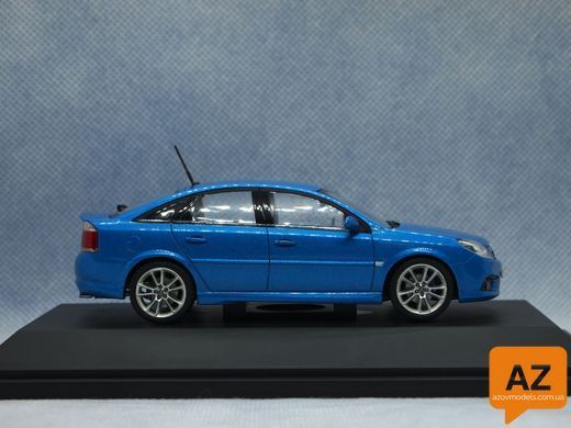 Opel Vectra OPC blue