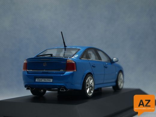 Opel Vectra OPC blue