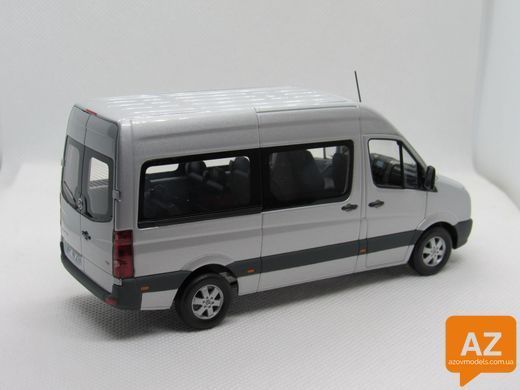 Volkswagen Crafter Minibus 2011