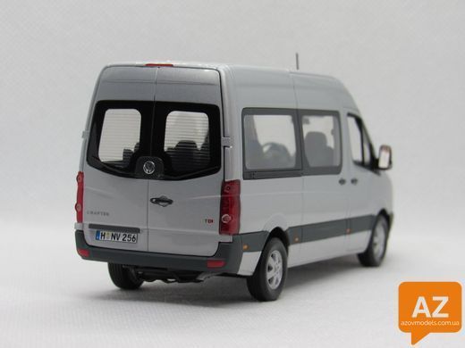 Volkswagen Crafter Minibus 2011
