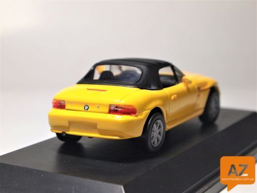 BMW Z3 cabrio soft top yellow
