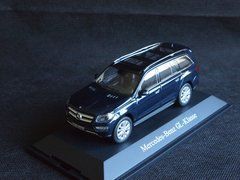 Mercedes-Benz GL 2012 blue metallic