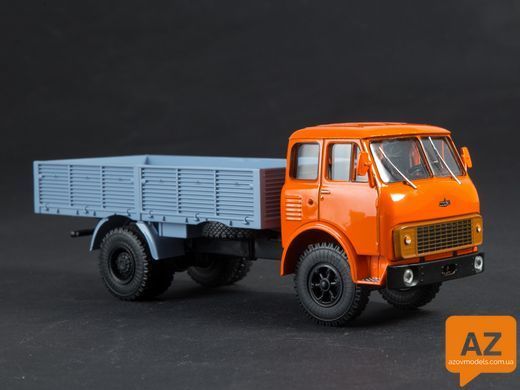 Легендарные грузовики СССР №20, МАЗ-5335