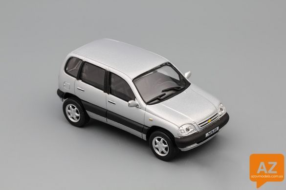 Niva Chevrolet 2123, silver