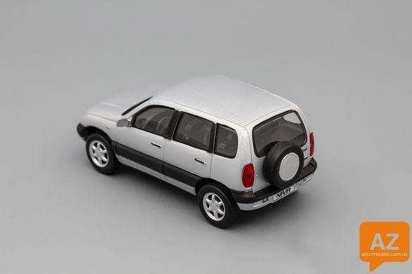 Niva Chevrolet 2123, silver