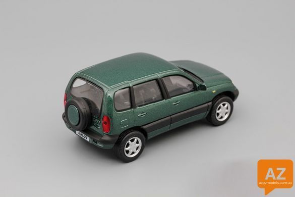 Niva Chevrolet 2123, metallic green